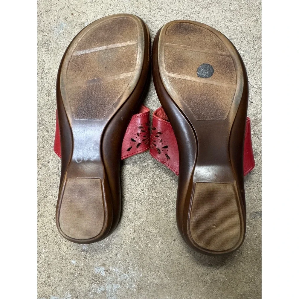 Mila Paoli Italy Red Leather Laser Cut Floral‎ Thong Slide Sandals Women 6.5-7